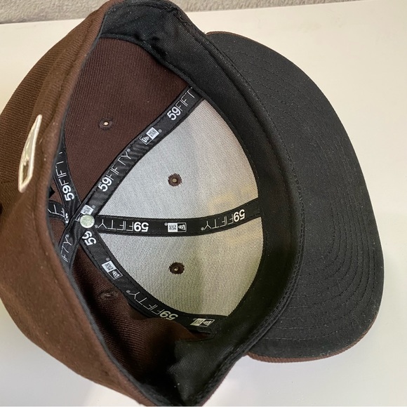 Men's San Diego Padres New Era Brown On-Field 59FIFTY Fitted Hat Size 7 Cap - Picture 5 of 6